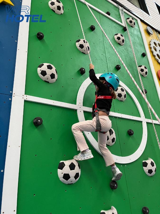 Wr Sport Hotel & Spa - Centrum Sportu I Rozrywki 스빌차 외부 사진